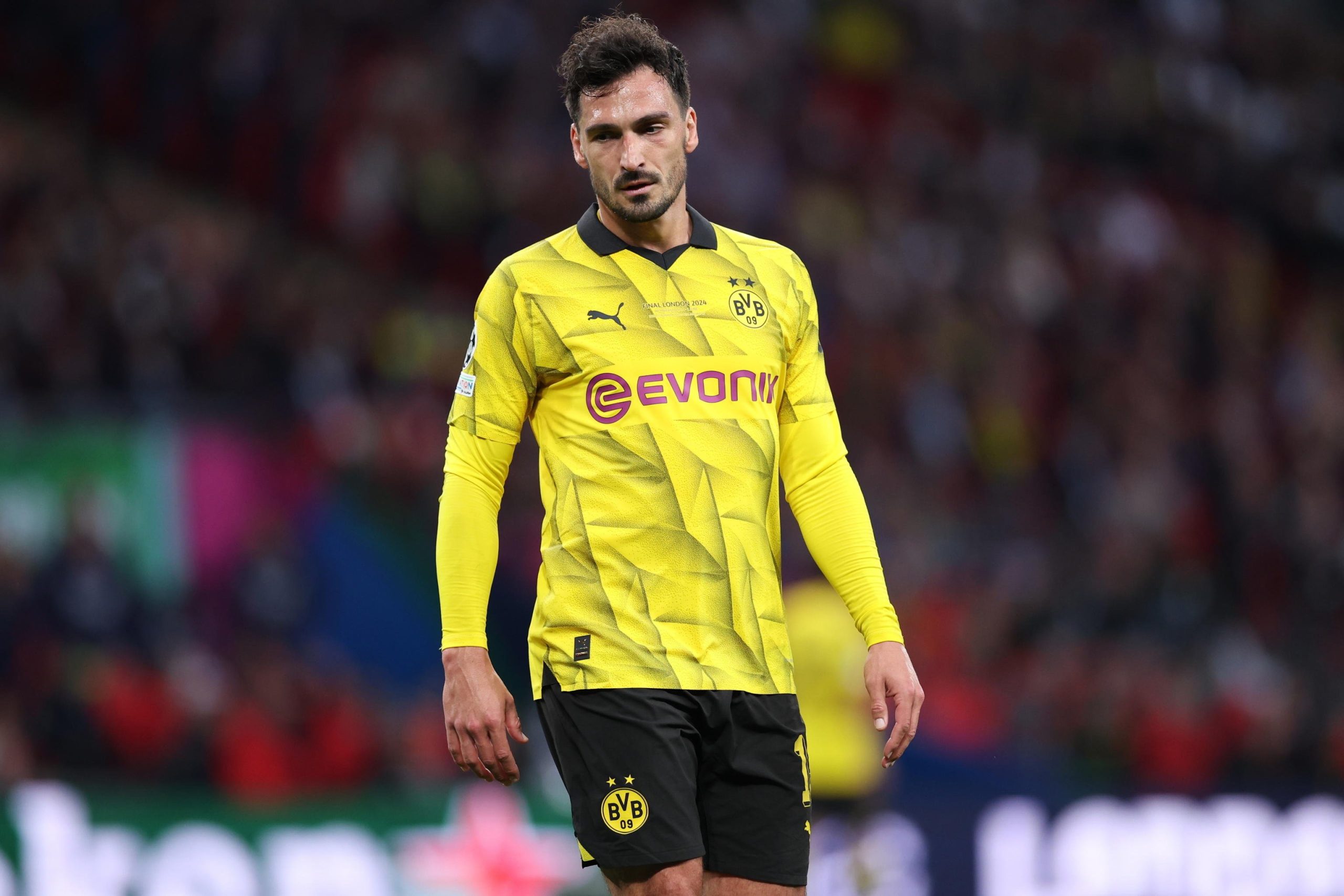 Il Bologna aspetta Hummels per costruire una difesa da Champions League