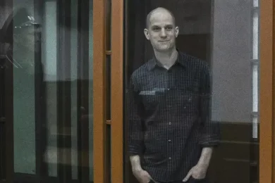 Evan Gershkovich: condannato a 16 anni in una colonia penale di massima sicurezza