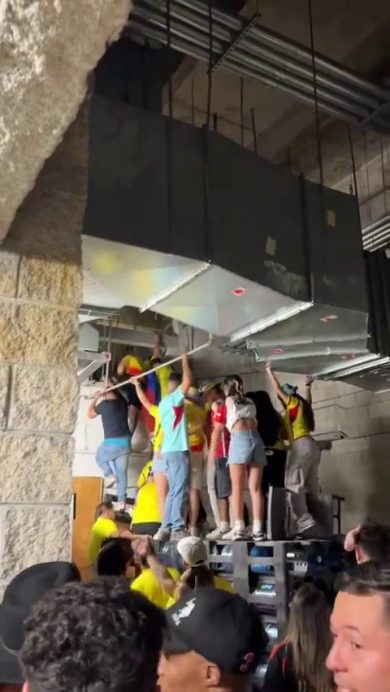 Copa America, incidenti prima della finale a Miami I video