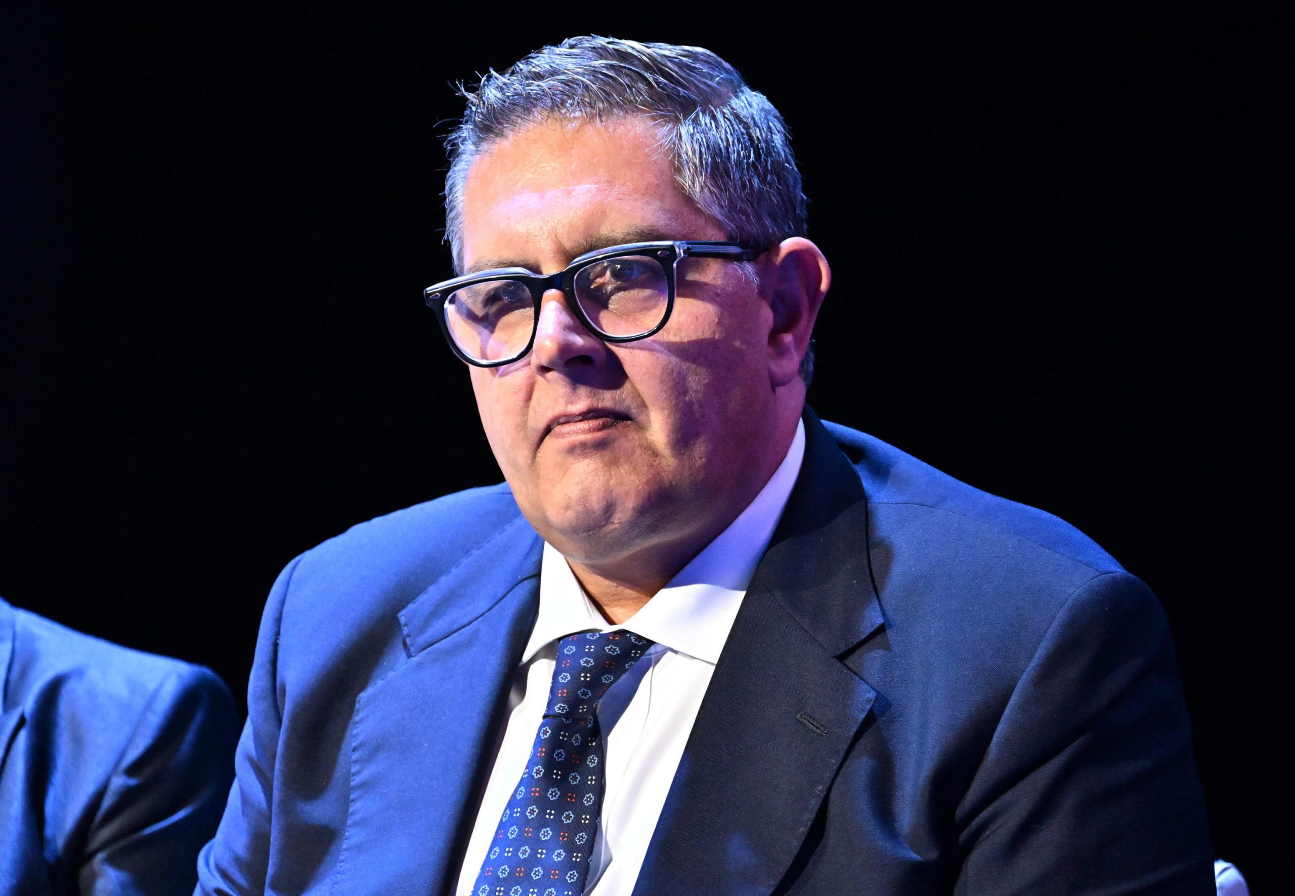 Giovanni Toti, ultimo ostaggio della solita guerra che la magistratura ha dichiarato alla politica