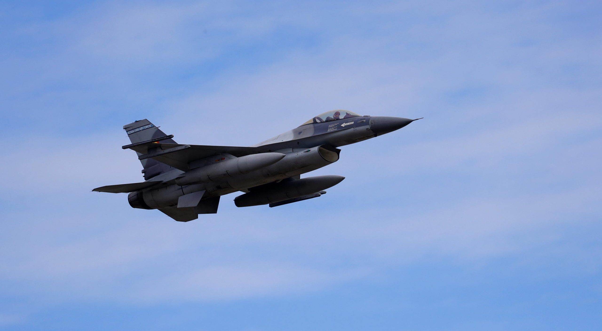 F16 all’Ucraina? Meglio proteggerli che pubblicizzarli