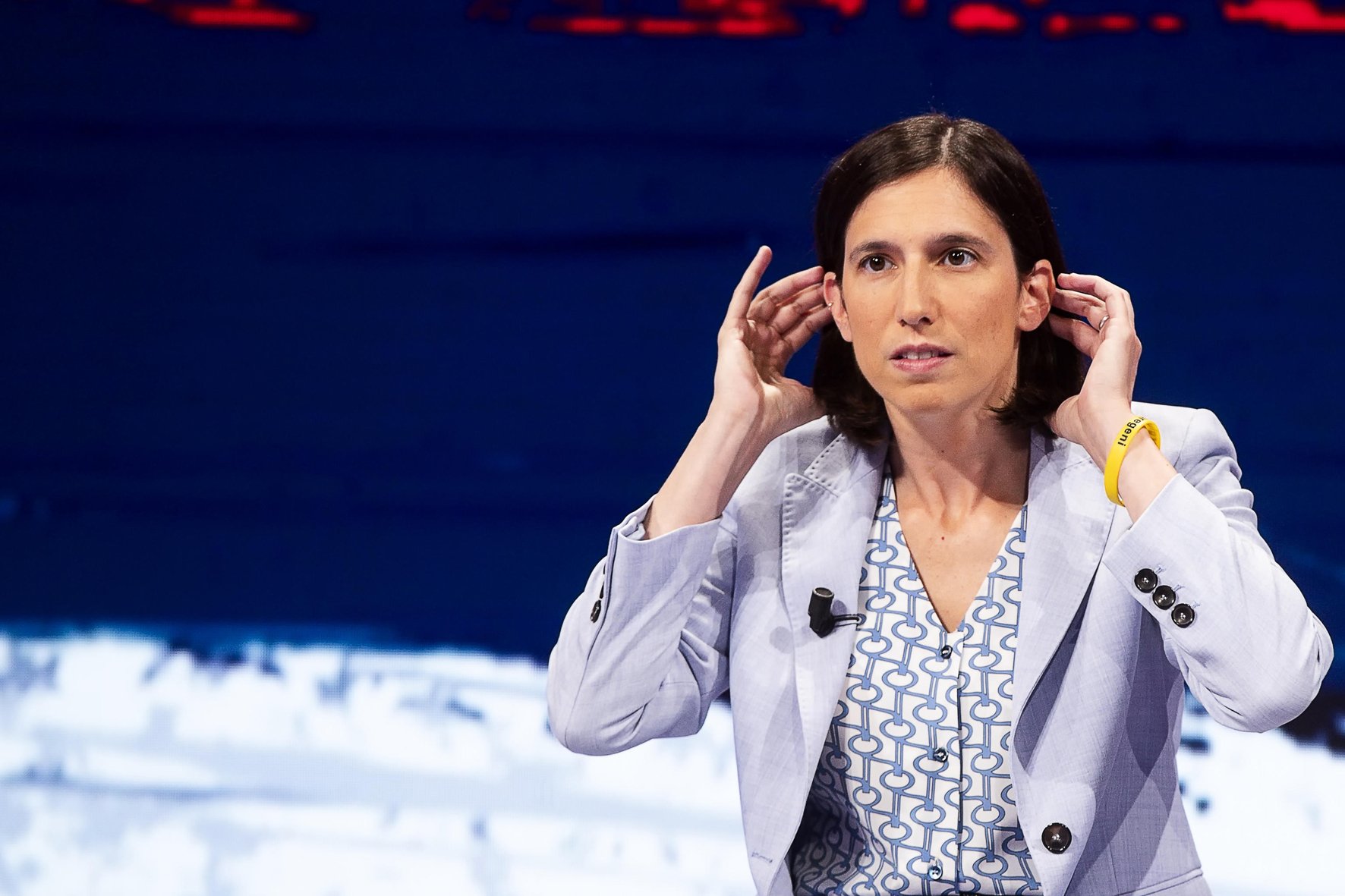 Italia, un’auto con troppi aspiranti guidatori