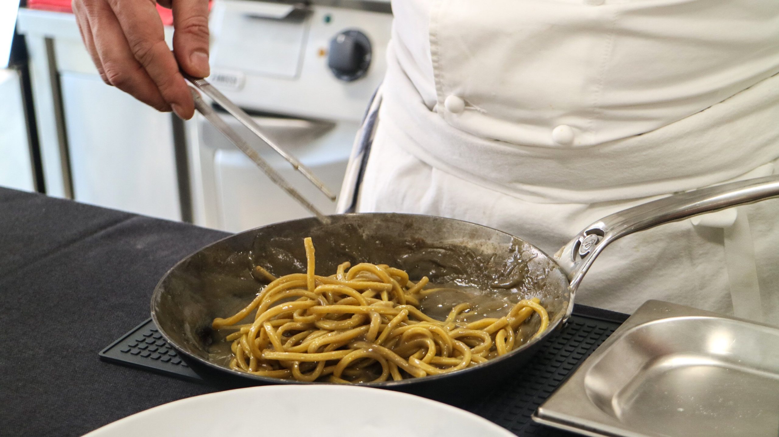 Pasta con la «cremina», l’ultimo tormentone della cucina