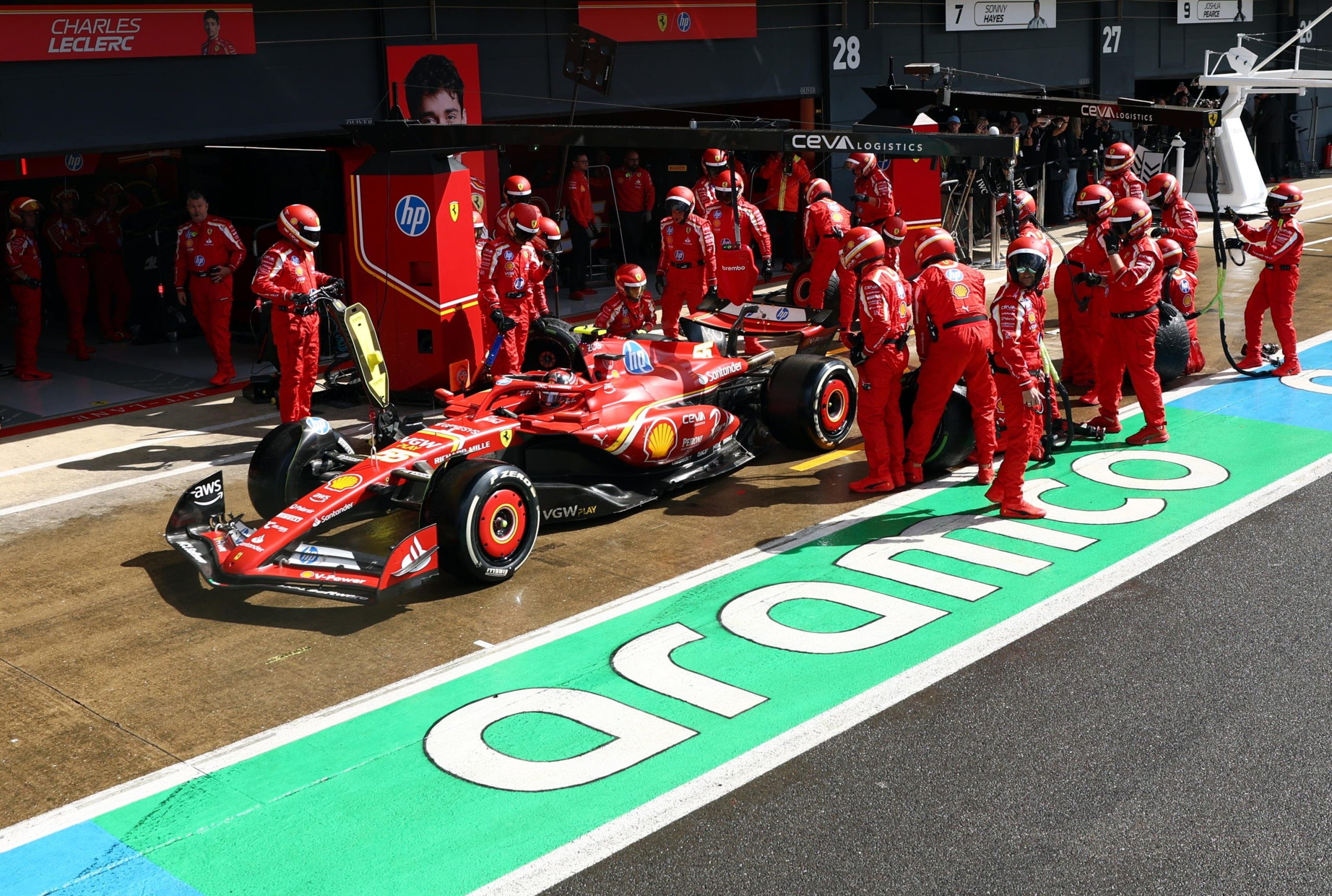 La crisi nera e cronica della Ferrari e di Leclerc che aspetta (e spera) in Newey