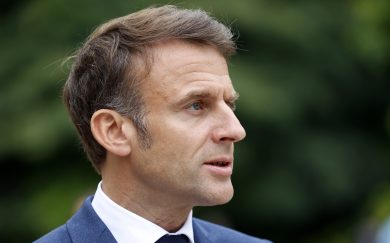 La Borsa di Parigi premia il successo della destra e smonta una storica bugia della sinistra