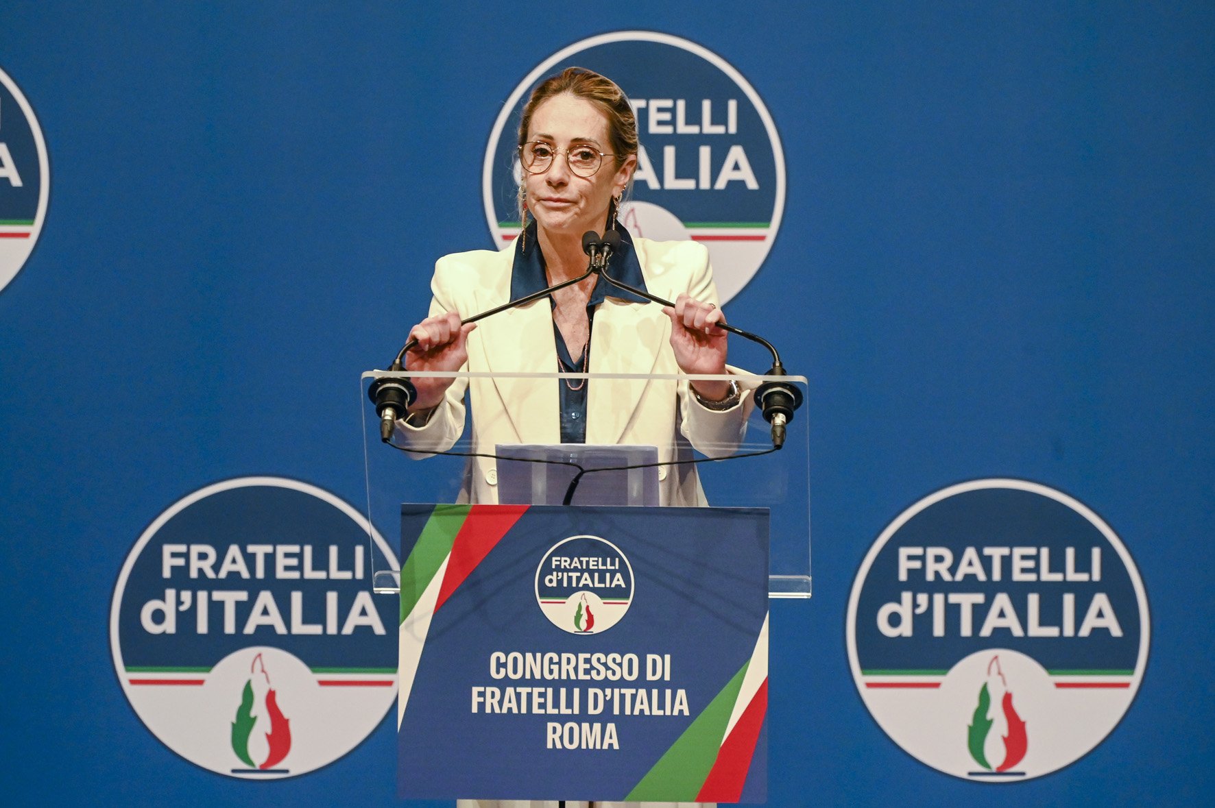 In Italia non passa mai la mania dei complotti In Italia non passa mai la mania dei complotti