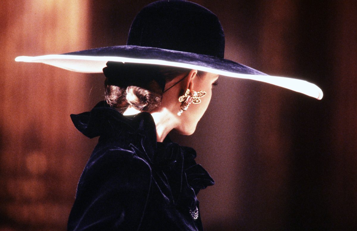 Galleria foto 'Uno sguardo inedito alla moda degli anni Novanta' - foto 1