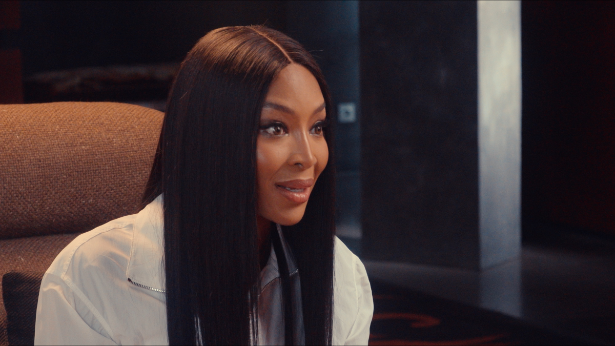 Galleria foto 'Uno sguardo inedito alla moda degli anni Novanta' - foto 6