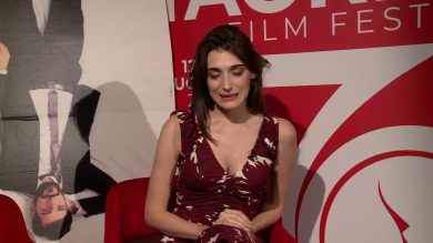 Pilar Fogliati: «Adoro la comicità ma dentro sono drammatica» | video