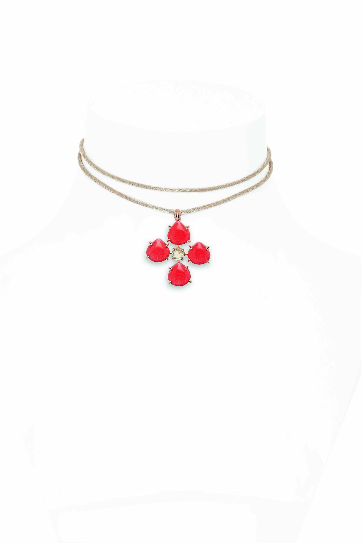 Galleria foto 'Le collane dell’estate 2024: Parola chiave? Stratificare' - foto 9