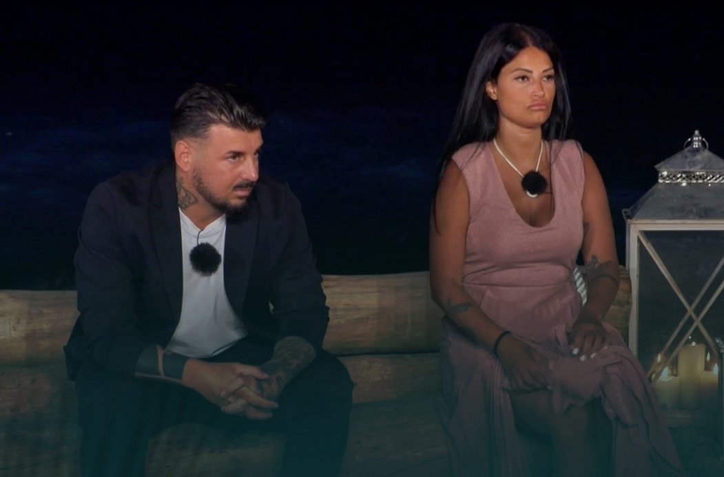 Quest’estate ci sono i falò a «Temptation Island», un tempo  le toccate-e-fughe dell’Avvocato…