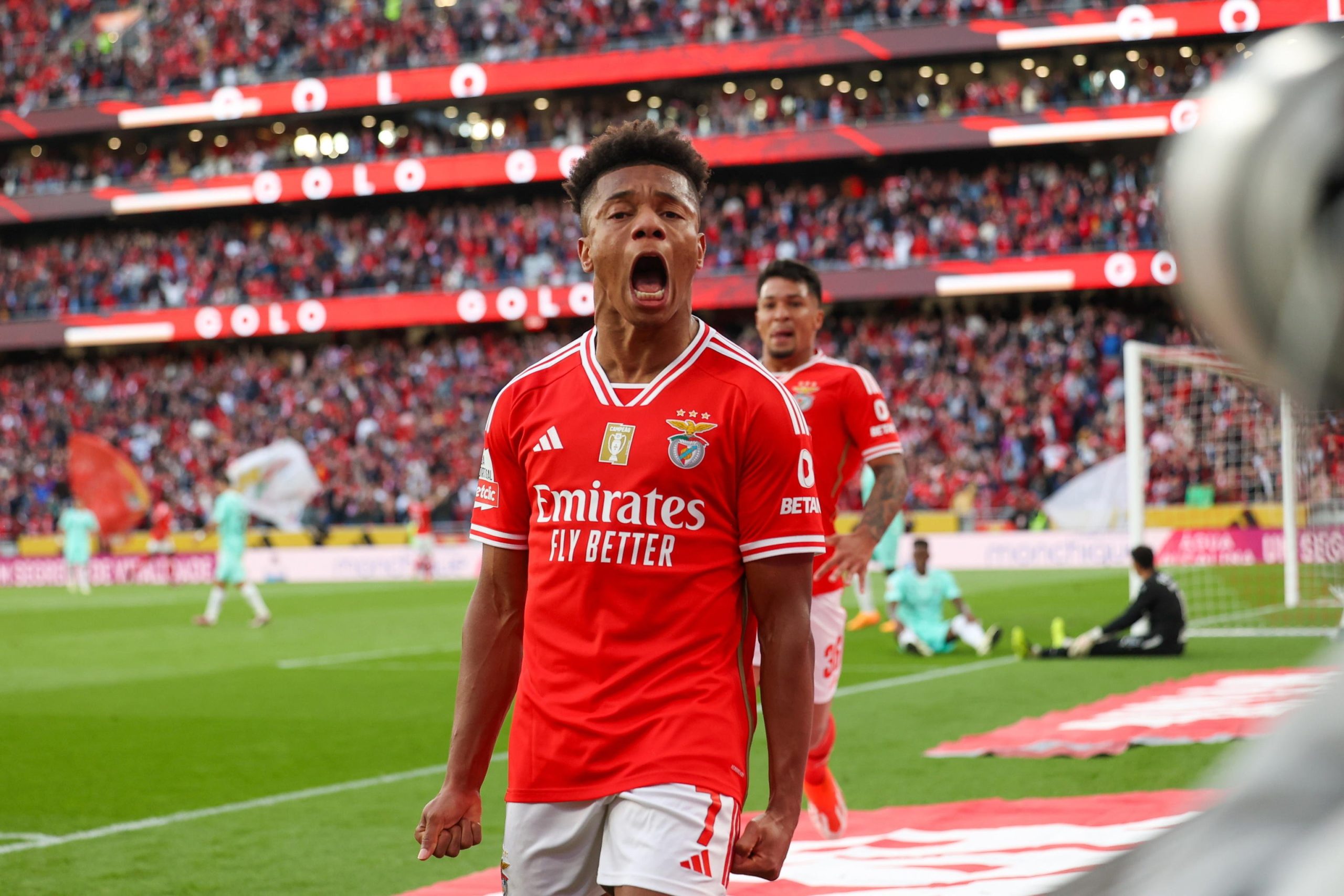 David Neres verso il Napoli: perché Conte vuole subito rinforzi