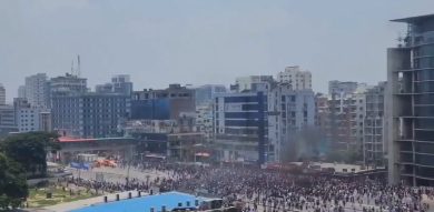 Crisi in Bangladesh: Sheikh Hasina in fuga, proteste violente e oltre 300 morti | video