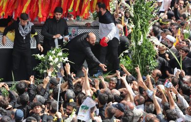 A Teheran i funerali di Ismail Haniyeh mentre Israele si prepara all’attacco iraniano