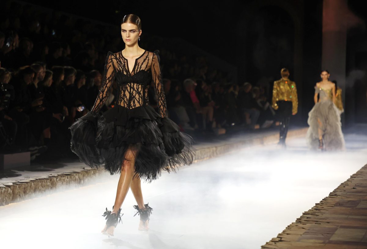 Galleria foto 'Paris Fashion Week: le nuove “Banshee” di Seán McGirr firmate McQueen' - foto 1