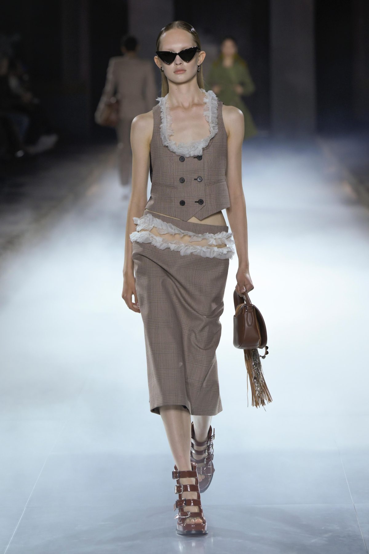 Galleria foto 'Paris Fashion Week: le nuove “Banshee” di Seán McGirr firmate McQueen' - foto 2