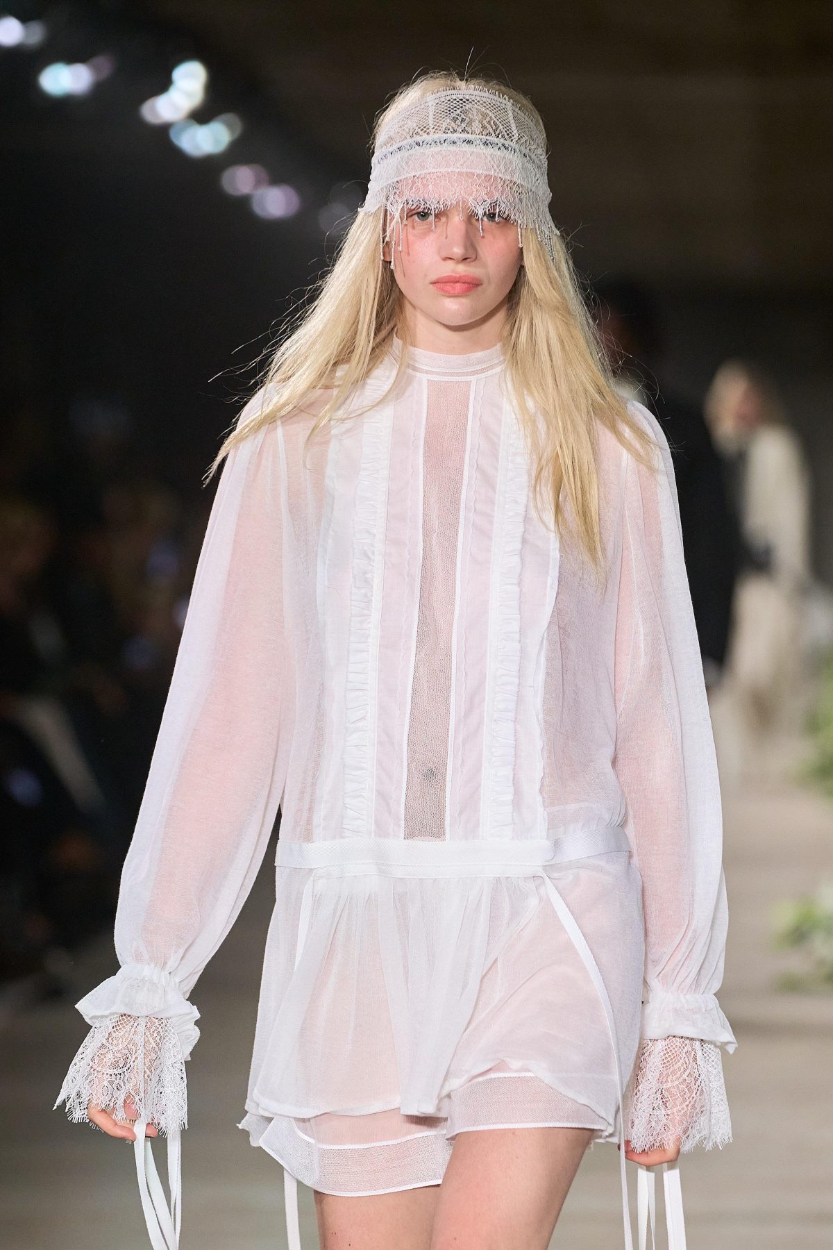 Galleria foto 'Estetica a contrasto nella sesta giornata di Paris Fashion Week' - foto 8