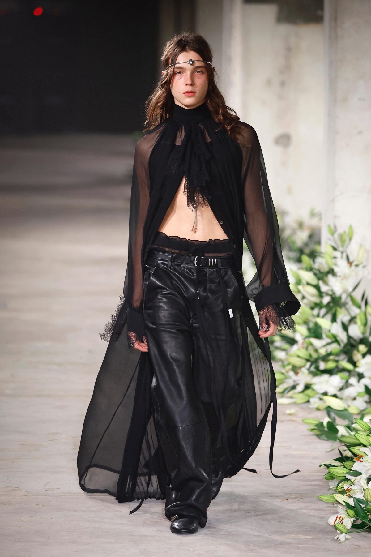 Galleria foto 'Estetica a contrasto nella sesta giornata di Paris Fashion Week' - foto 22