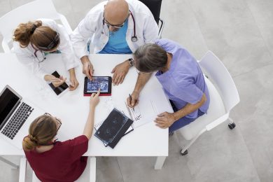 Ci sono troppi medici specialisti