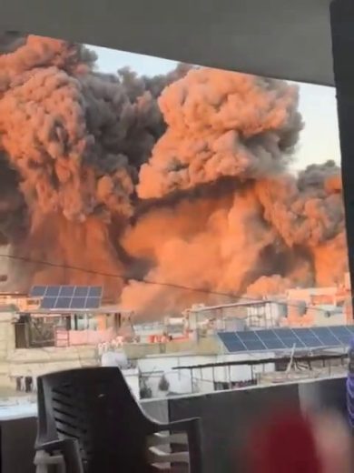 Israele sferra su Beirut l’attacco più pesante dell’ultimo anno | video