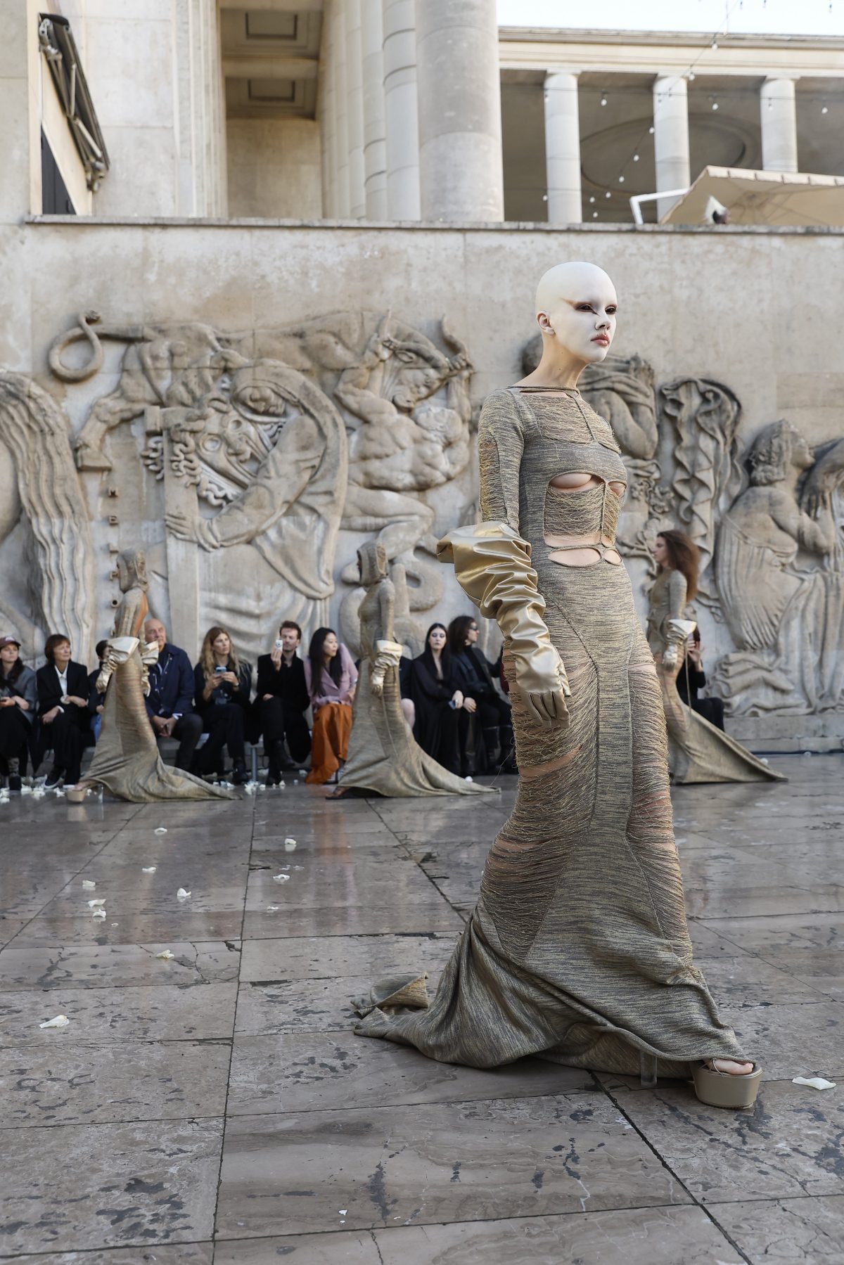 Galleria foto 'Il meglio della quarta giornata di Paris Fashion Week' - foto 4