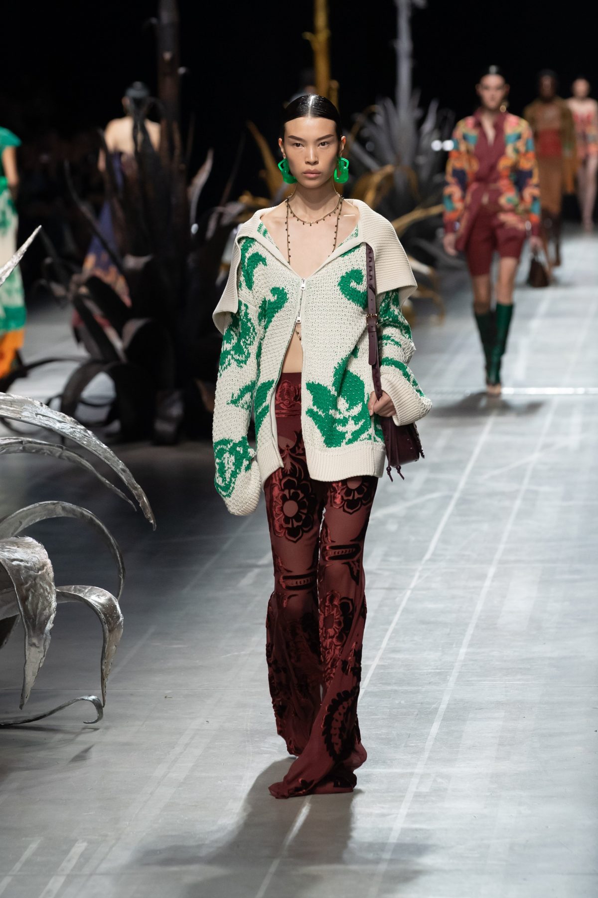 Galleria foto 'Le ispirazioni lontane delle ultime sfilate alla Milano Fashion Week' - foto 2