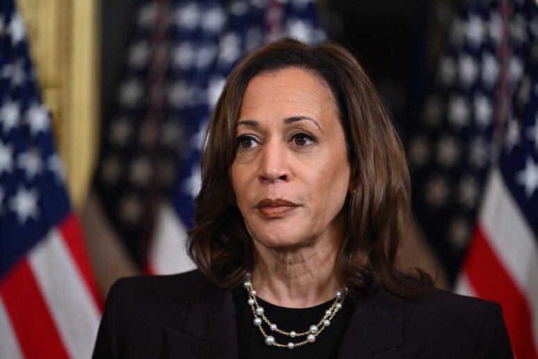 Gli autotrasportatori voltano le spalle a Kamala Harris