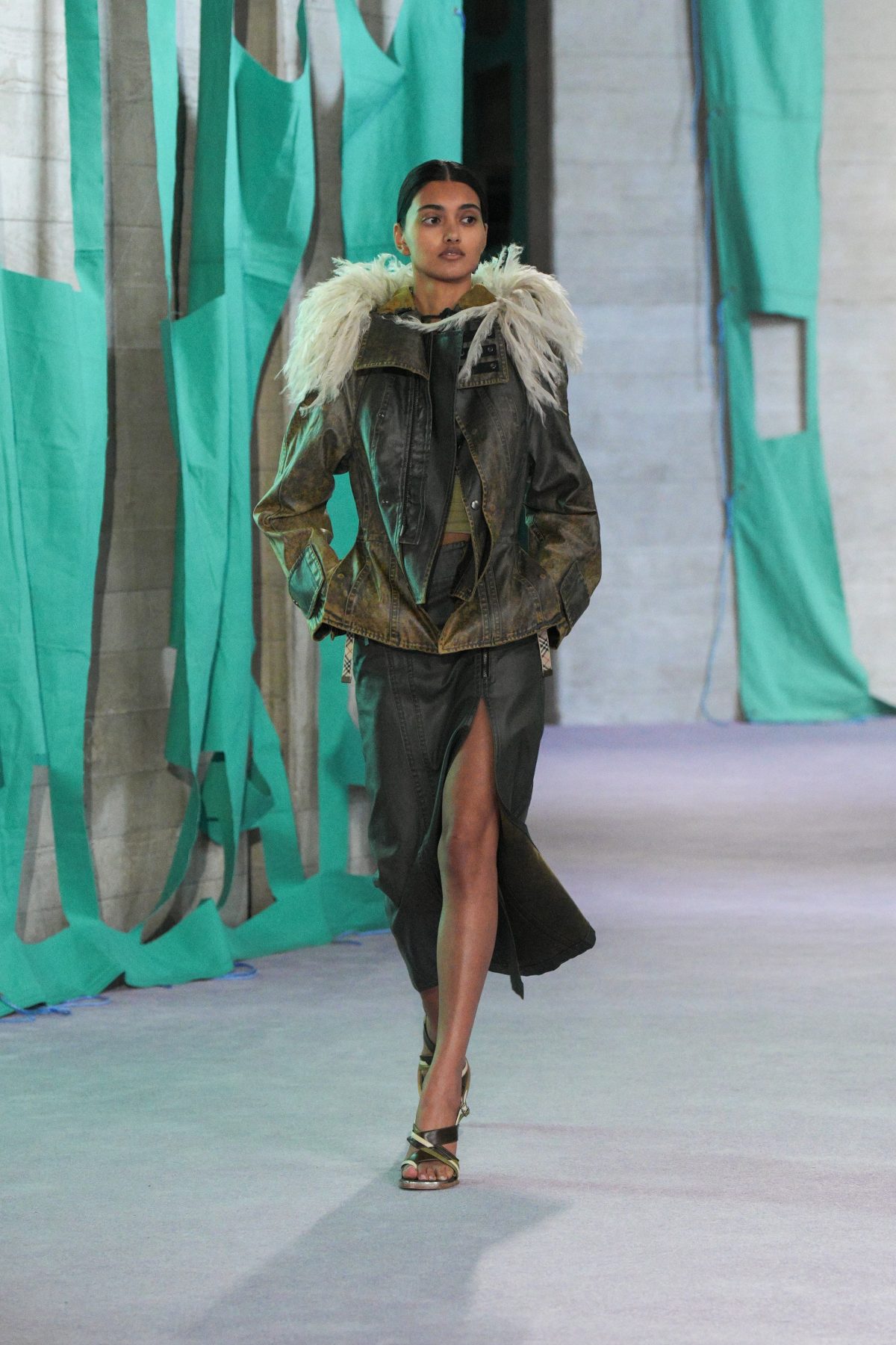 Galleria foto 'Daniel Lee riparte dalle radici di Burberry' - foto 2