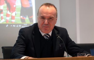 Calcio caos, la Serie B si spacca
