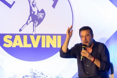Lega, revocare bando Ue su auto benzina e diesel dal 2035