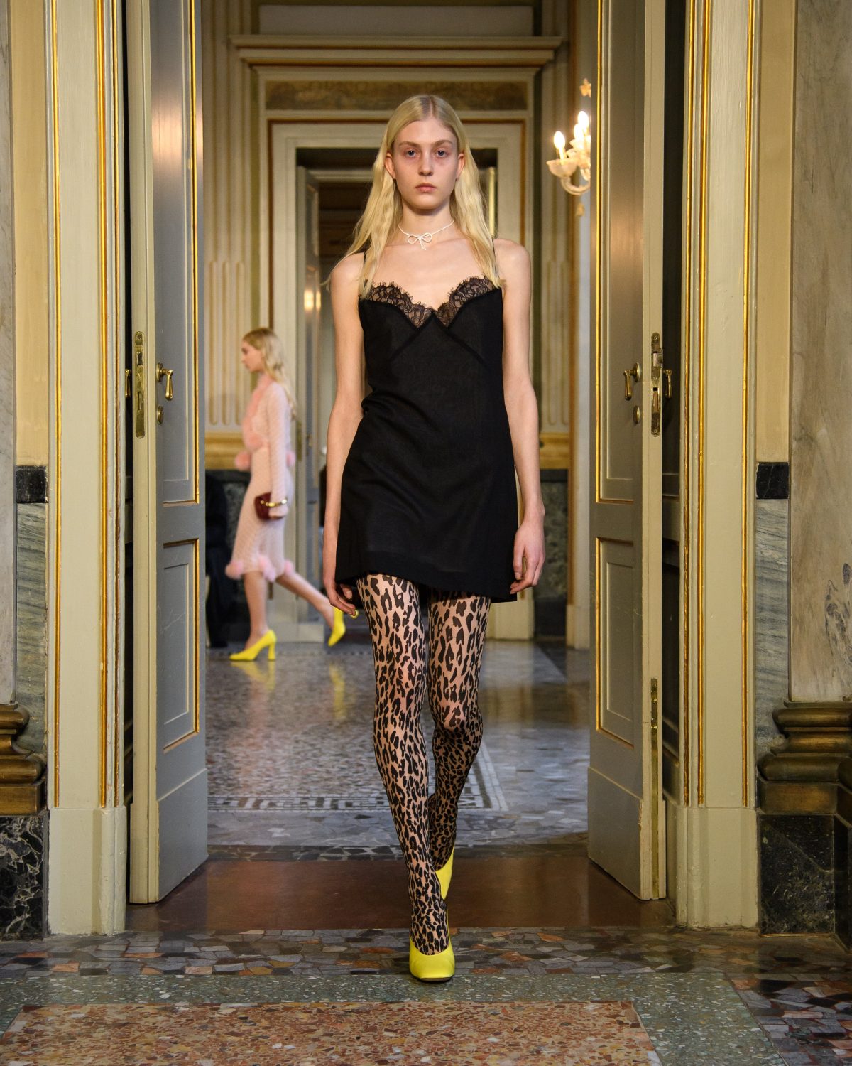 Galleria foto 'Tendenze autunno 2024: torna l’estetica boudoir' - foto 9