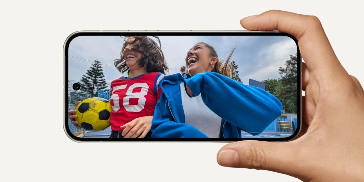Galleria foto 'Recensione Google Pixel 9, il piccolo Android che brilla' - foto 4