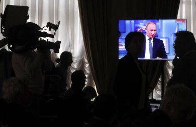 Hacker all’assalto: la TV di stato russa in blackout nel giorno del compleanno di Putin