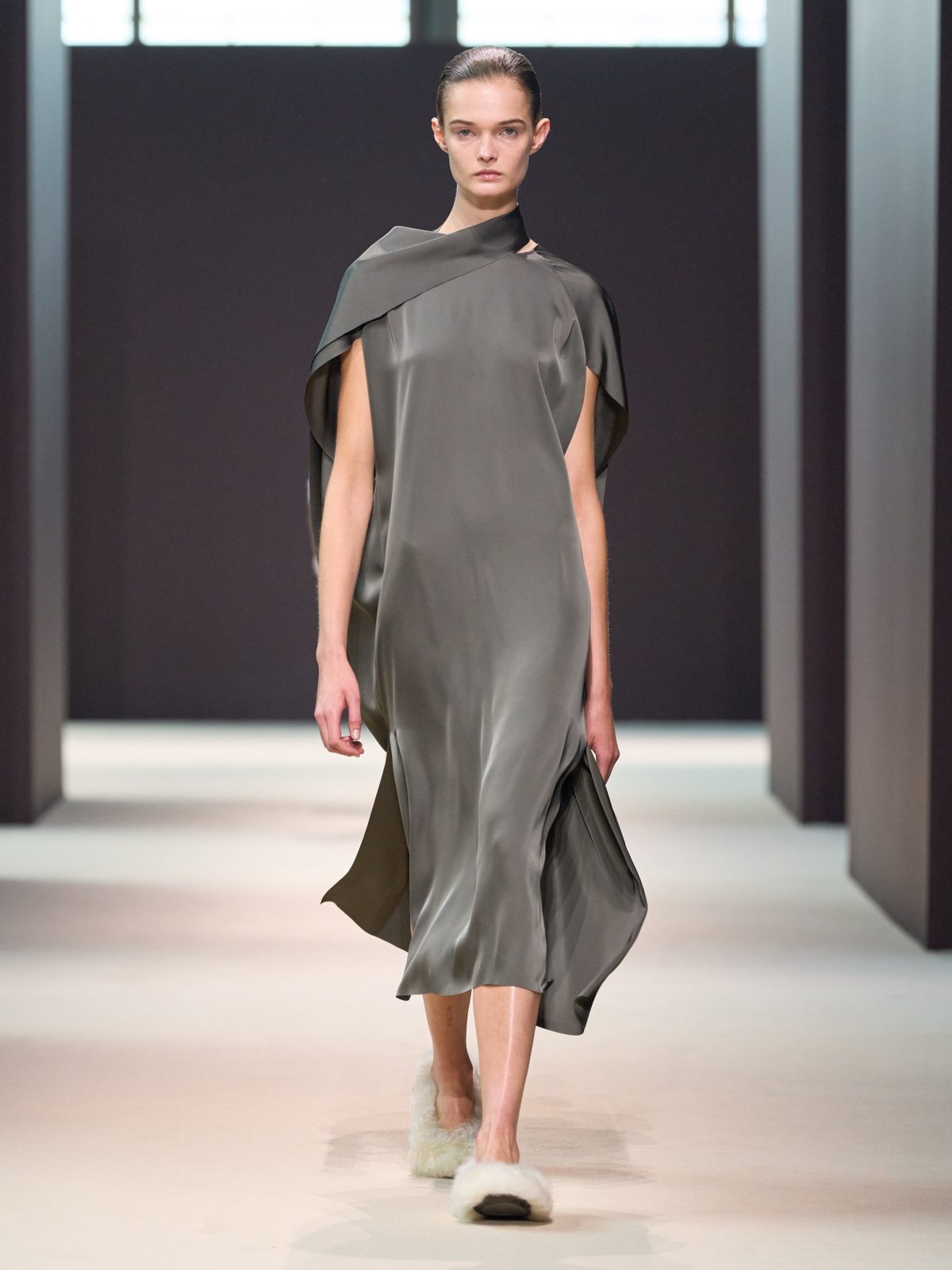 Galleria foto 'La natura ispira la moda per la stagione' - foto 7