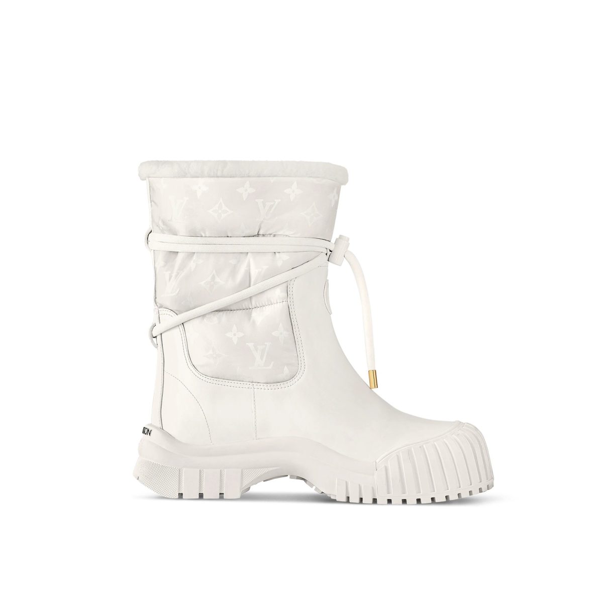 Galleria foto 'Outfit di lusso anche in alta quota' - foto 10