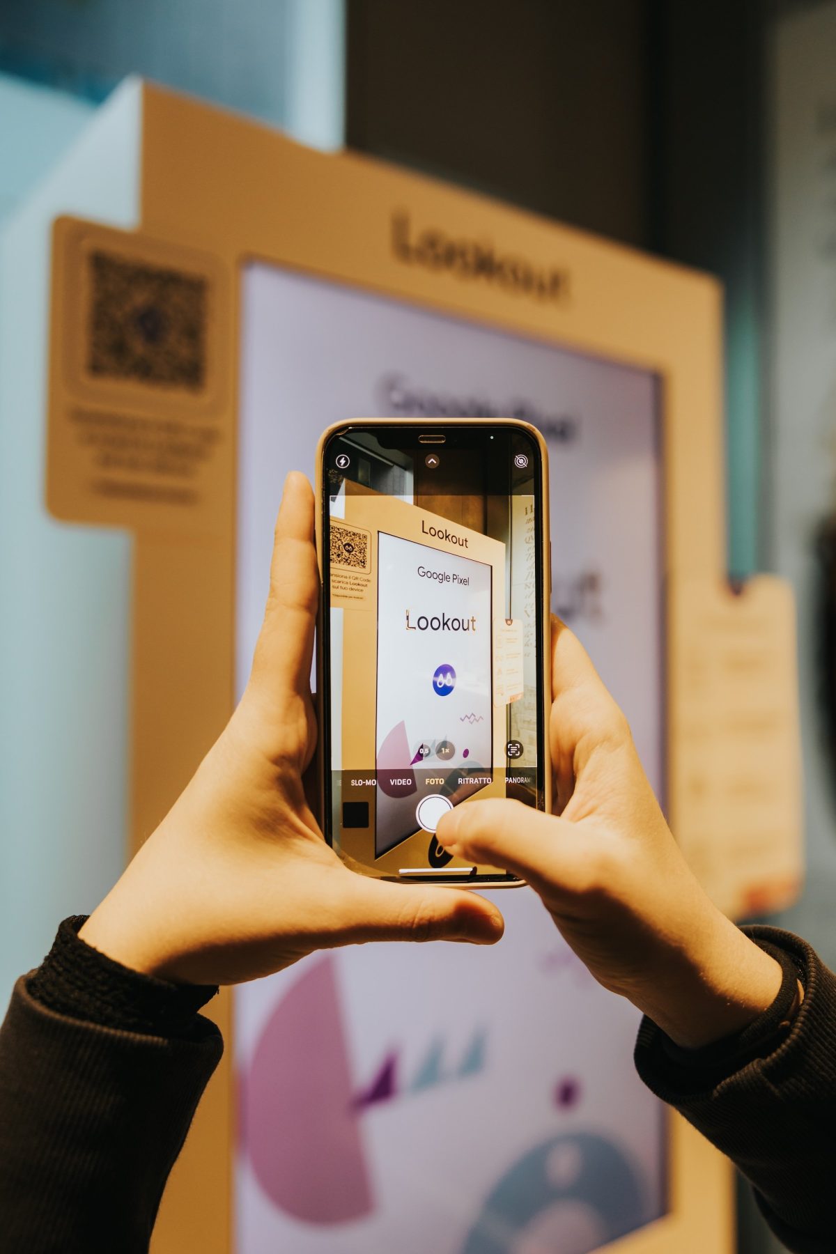 Galleria foto 'La tecnologia al servizio di disabili e contro il revenge porn, i progetti di Google e Motorola' - foto 2