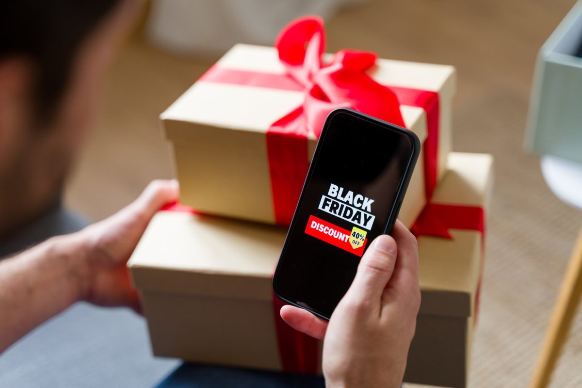 Galleria foto 'Black Friday, le migliori offerte per smartphone' - foto 1