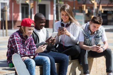 Il nuovo linguaggio della Gen Z: parole e frasi per raccontare se stessi e il mondo