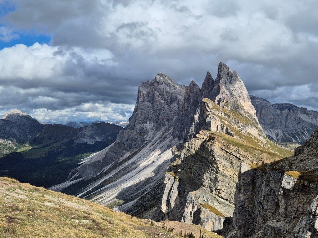 Sentieri e rotte. Fenomenologia del viaggio in natura