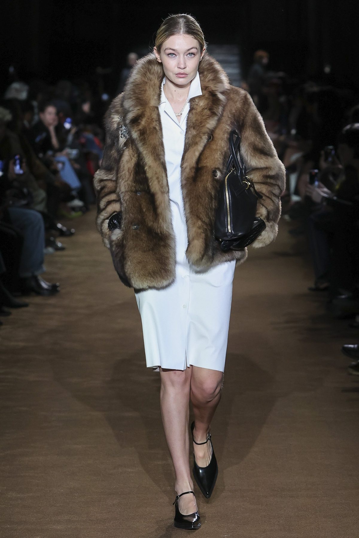 Galleria foto 'Pellicce: i modelli di tendenza a cui ispirarsi per l’inverno' - foto 11