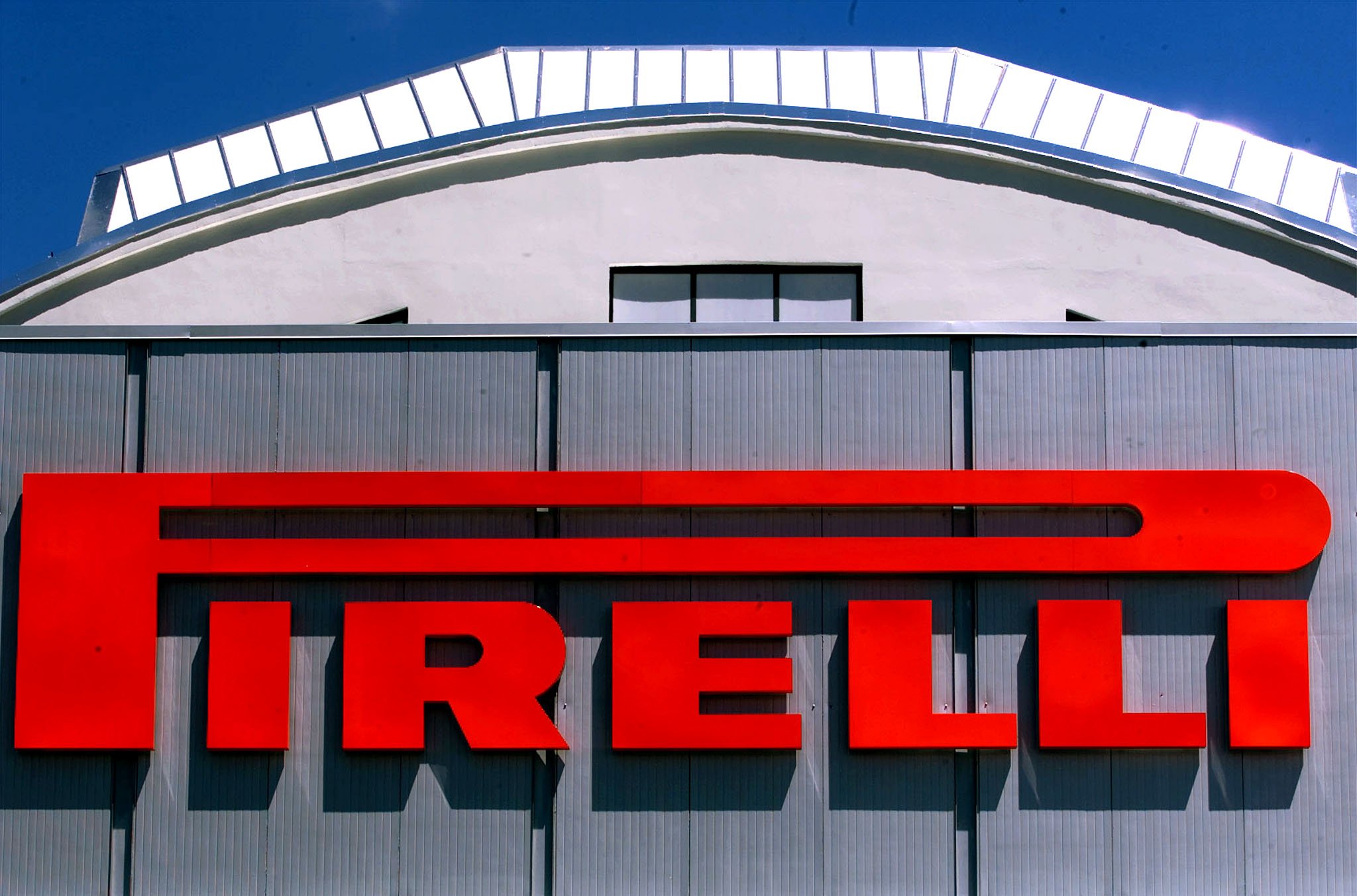 Pirelli: il governo avvia la procedura per possibile violazione Golden Power