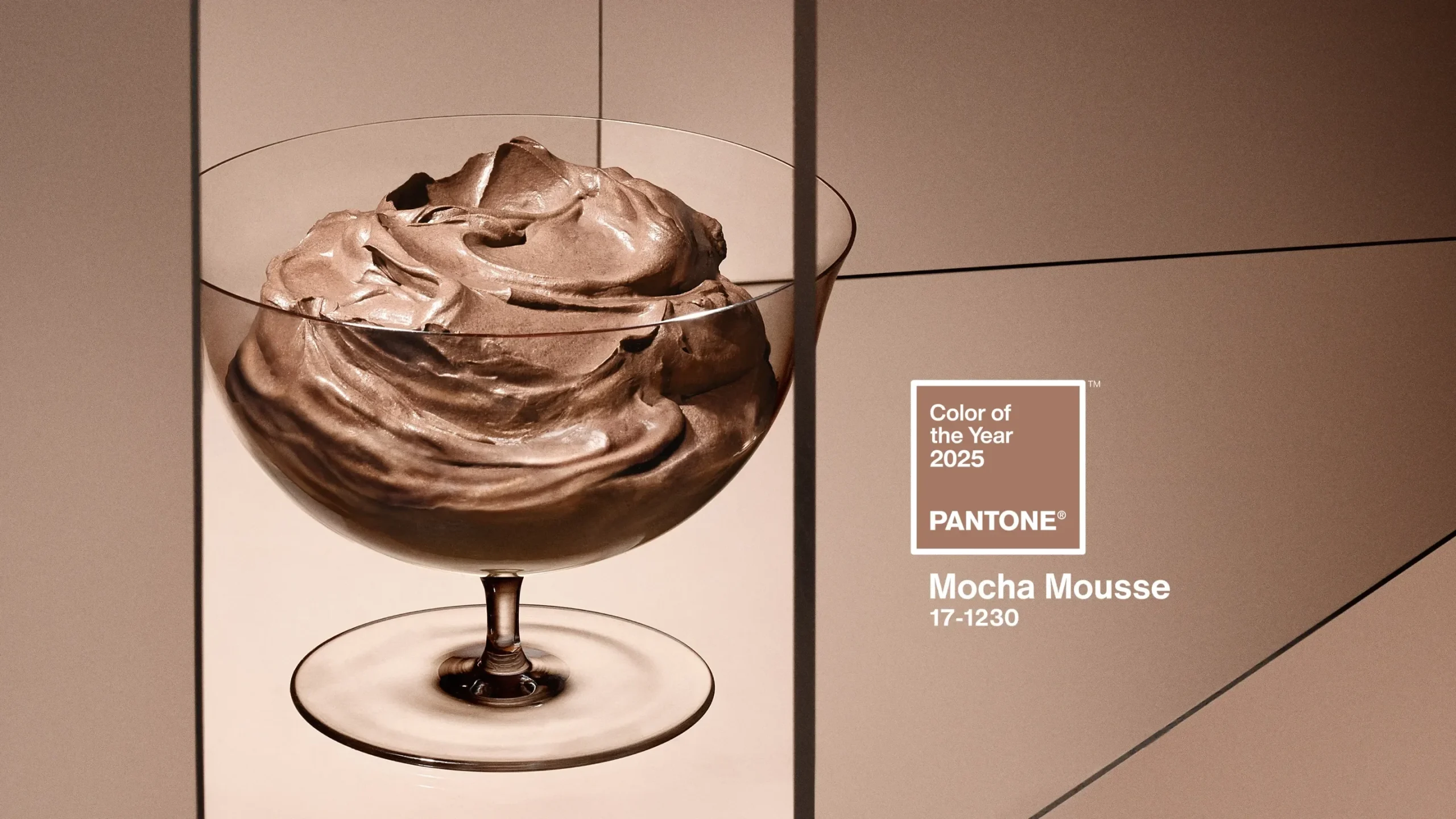 Mocha Mousse: come indossare il Pantone 2025