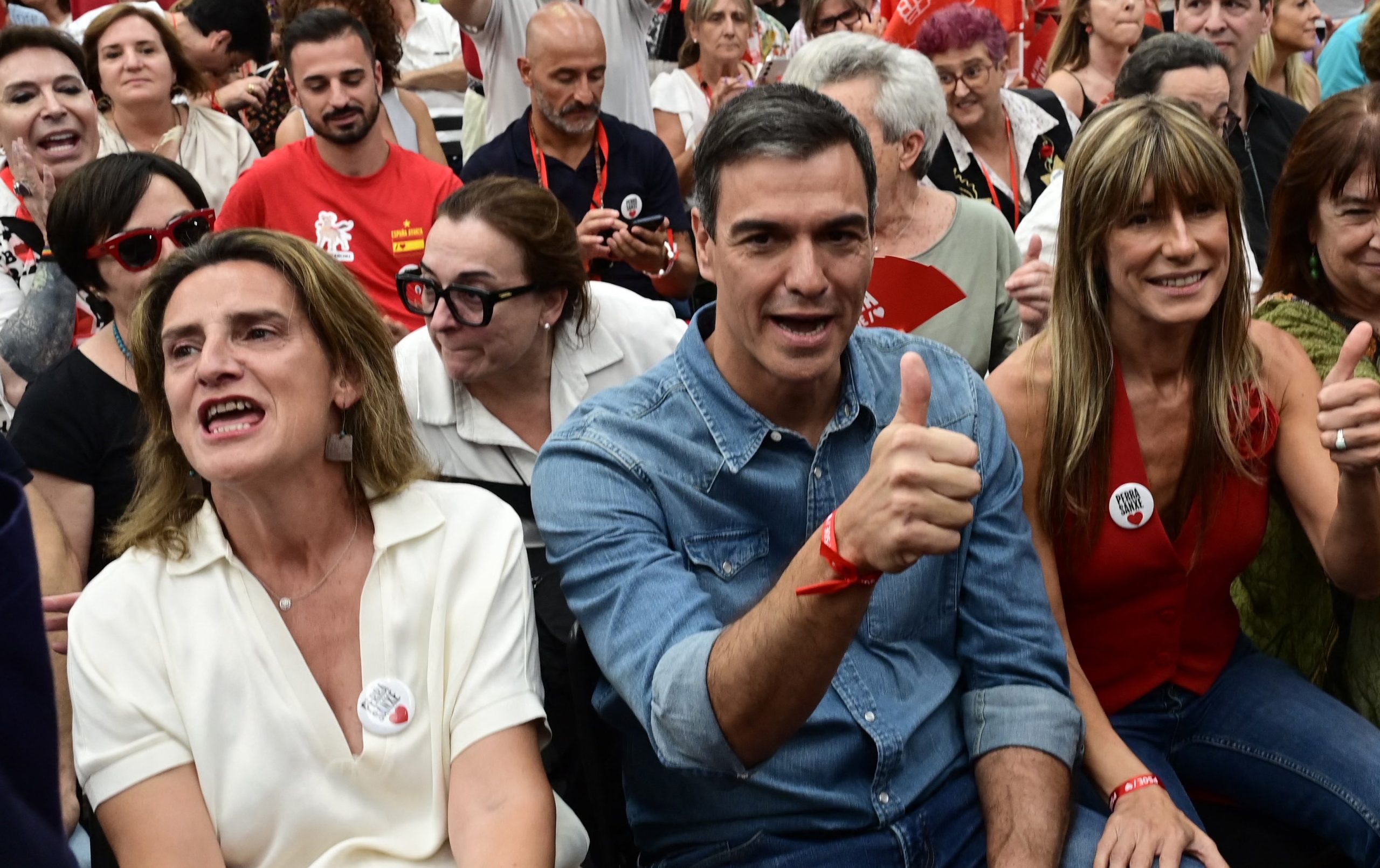Spagna, le signore spericolate che inguaiano Sanchez