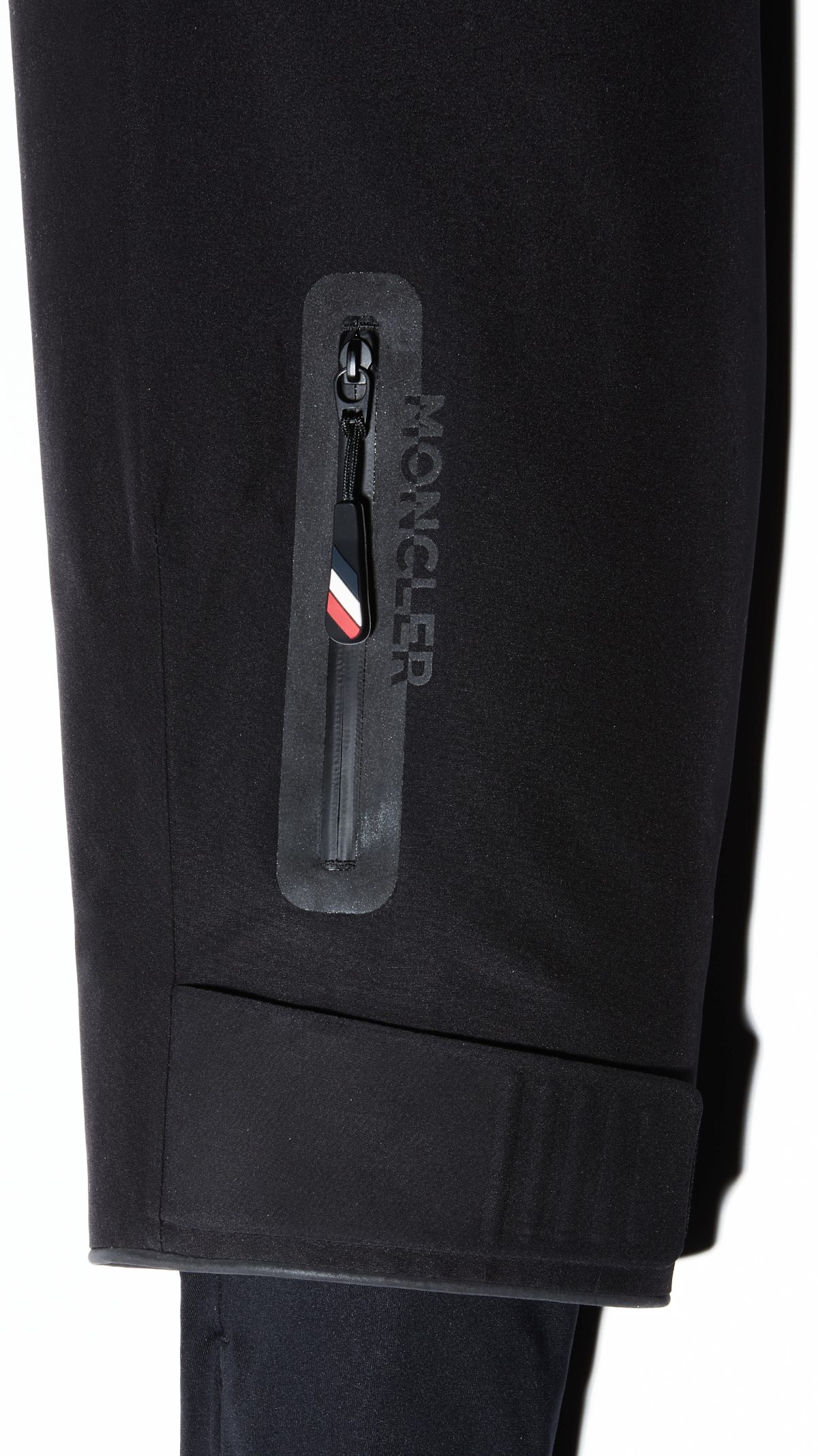 Galleria foto 'Moncler Grenoble, dalla passerella alle piste da sci' - foto 4