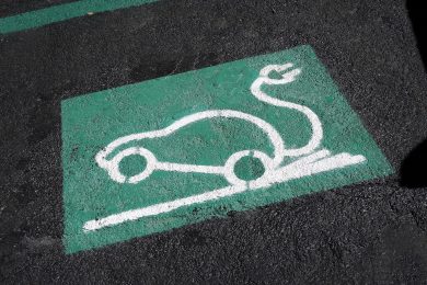 Sorpasso in Cina: nel 2025 più auto elettriche che tradizionali