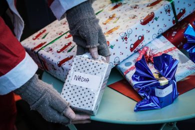 Riciclo di Natale: boom di reselling e regifting in Italia