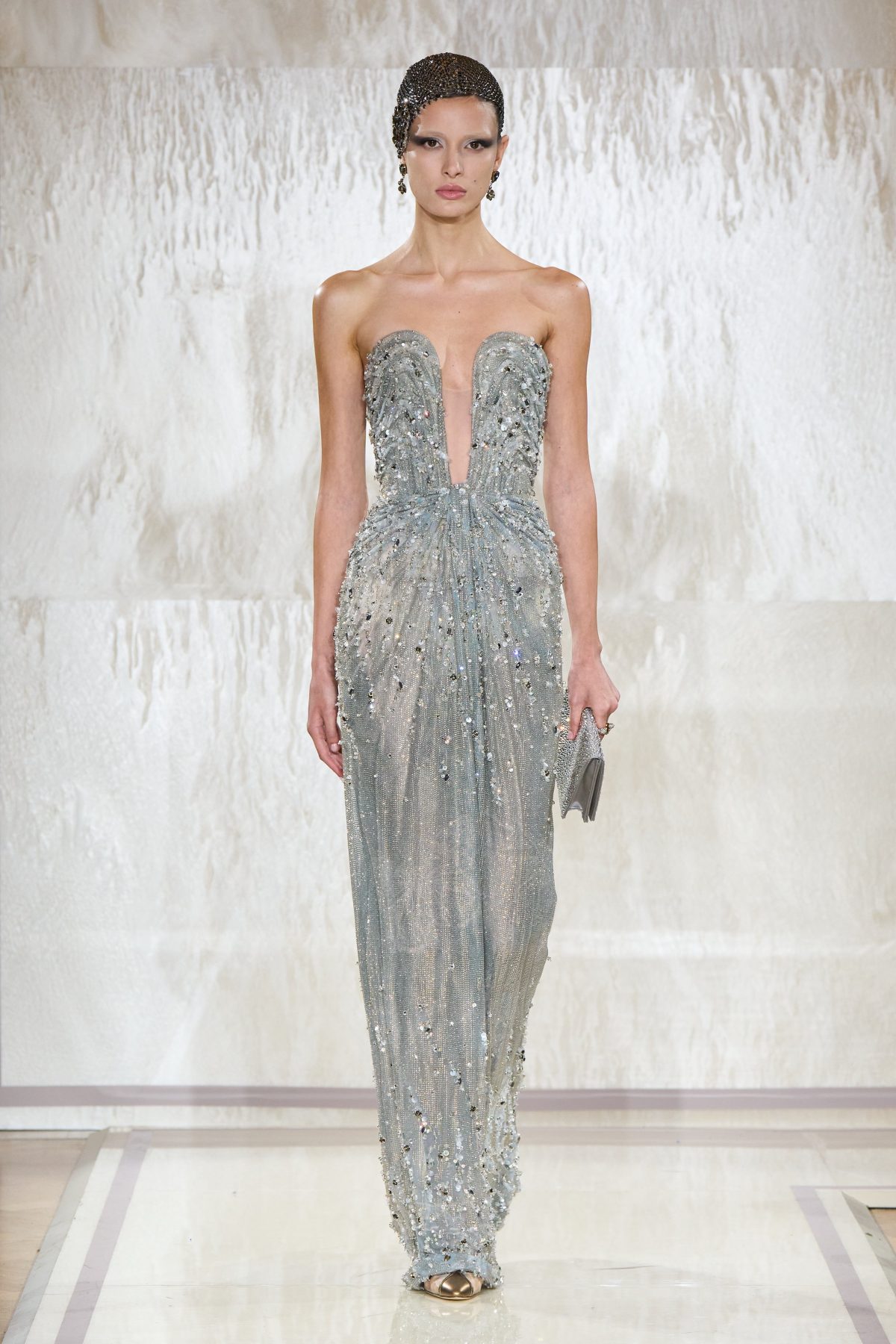 Galleria foto 'Armani Privé e la luce che diviene materia' - foto 7