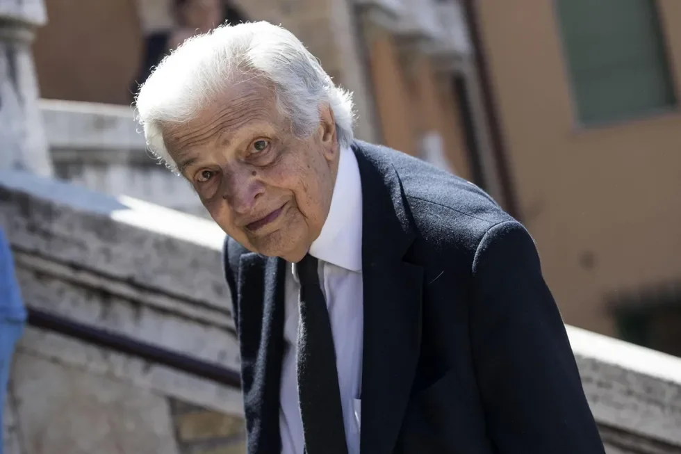 Il piacione progressista multiuso diventato scomodo anche a sinistra