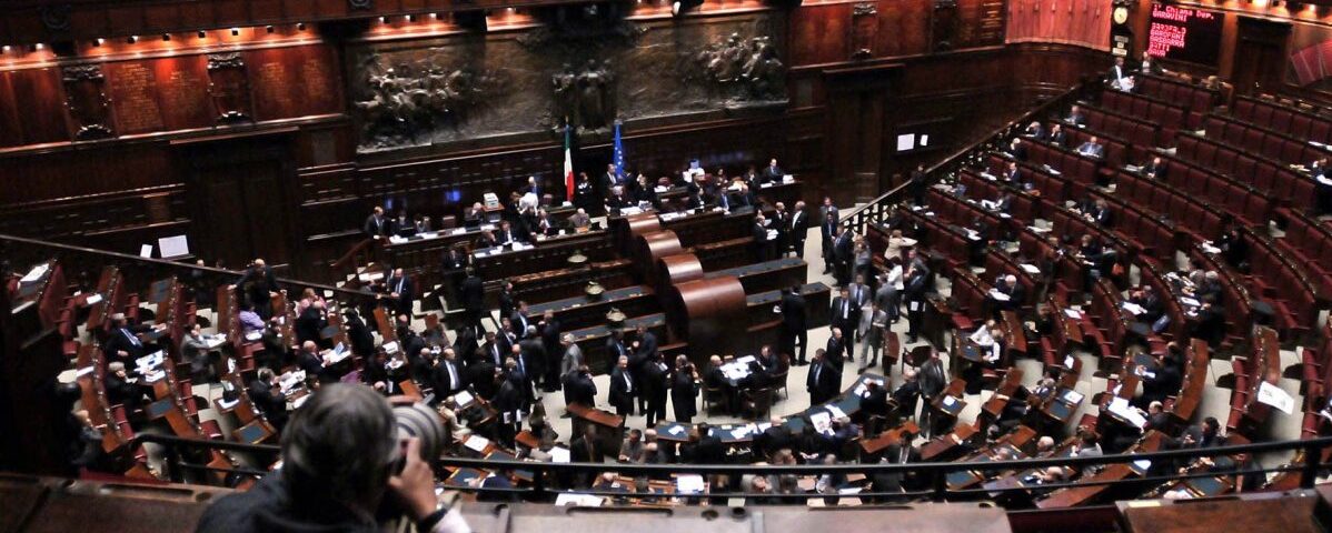 Manovra 2026 ed emendamenti: affitti brevi, flat tax e banche al centro del confronto finale