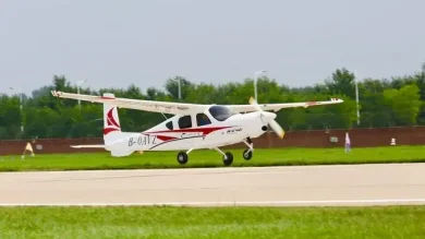 Certificato in Cina il primo aereo per turismo a batterie
